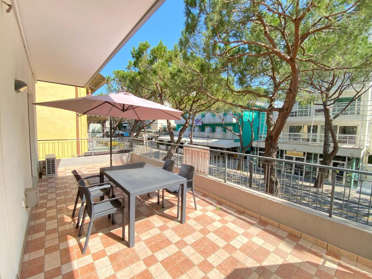 Artesi - Carraro Immobiliare Jesolo - Family Apartments Extérieur photo
